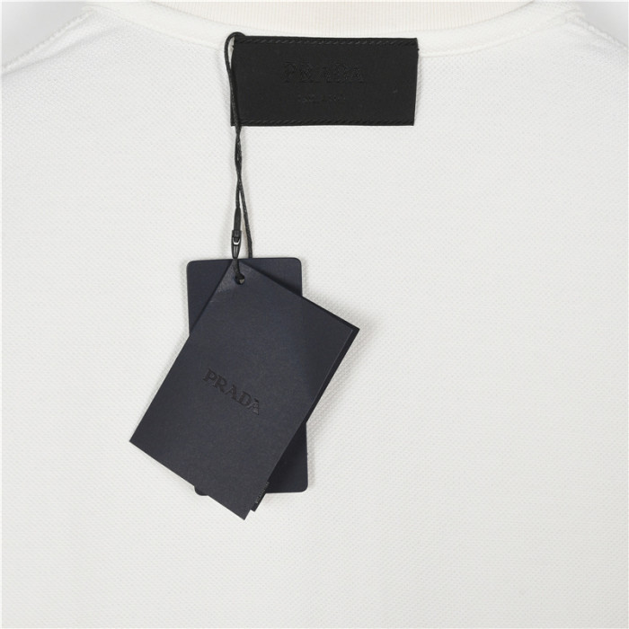 Clothes Prada 20250727-3