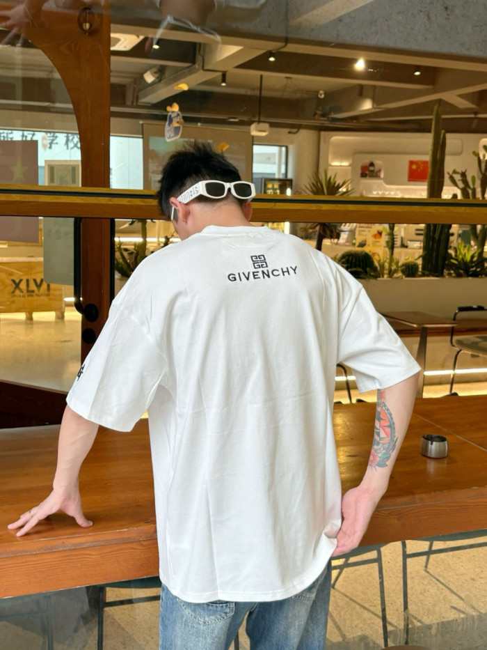 Clothes Givenchy 20250727-1