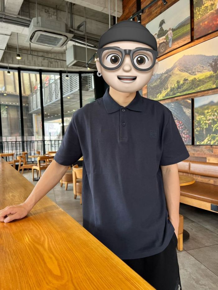  Clothes Loewe 20250727-1