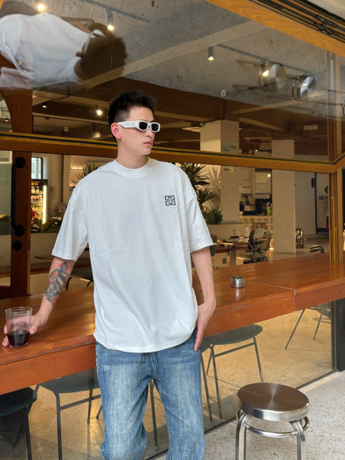 Clothes Givenchy 20250727-1