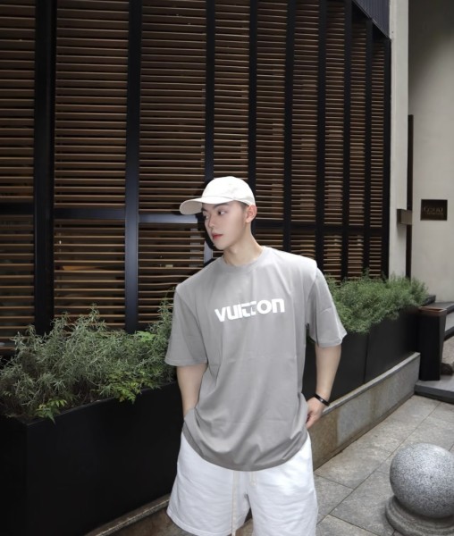  Clothes Louis Vuitton 20250727-1