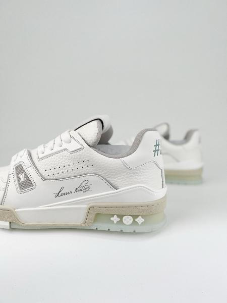 LOUIS VUITTON Trainer Sneakers White