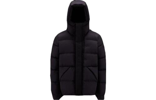 Moncler Logo embossed Padded Jacket