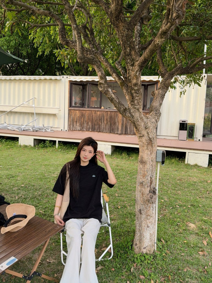 clothes Alo 20250801-1