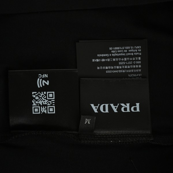  Clothes Prada 20250803-1