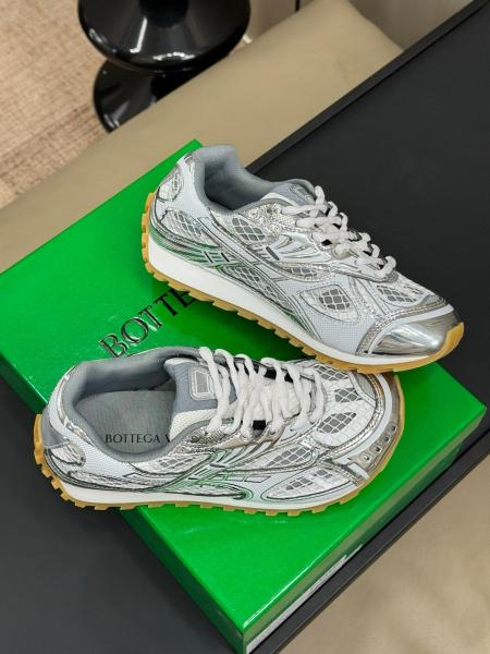 Bottega Veneta Orbit Silver White