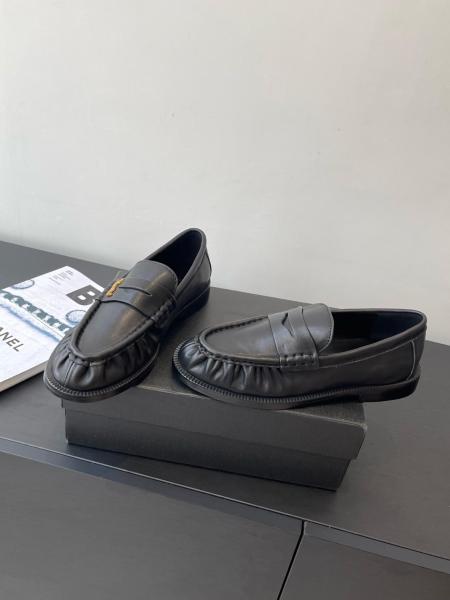 SAINT LAURENT Le Loafer Leather Loafers