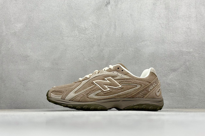 New Balance 204L Mushroom Arid Stone