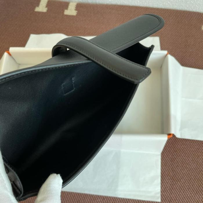 HERMES Jige Elan Swift Leather Handbags Clutches Women's Noir Black H048490CA89 size 29*2.5*15 cm