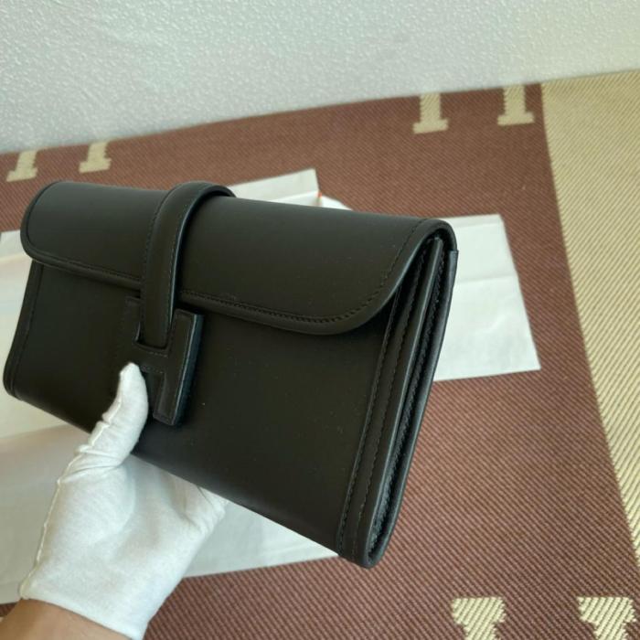 HERMES Jige Elan Swift Leather Handbags Clutches Women's Noir Black H048490CA89 size 29*2.5*15 cm