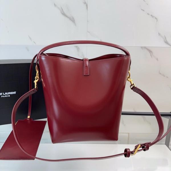 SAINT LAURENT CASSANDRE Cow Leather Bucket Bag, Shoulder Bag, 742828 size 20*25*16CM