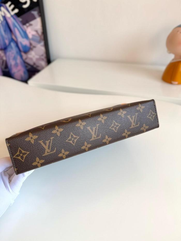 Louis Vuitton Pochette Voyage with logo zipper closure and leather trim, regular size for men, in yellow and brown M12820 size 27*6*21 cm