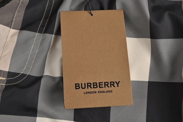 Clothes Burberry 20250811-1