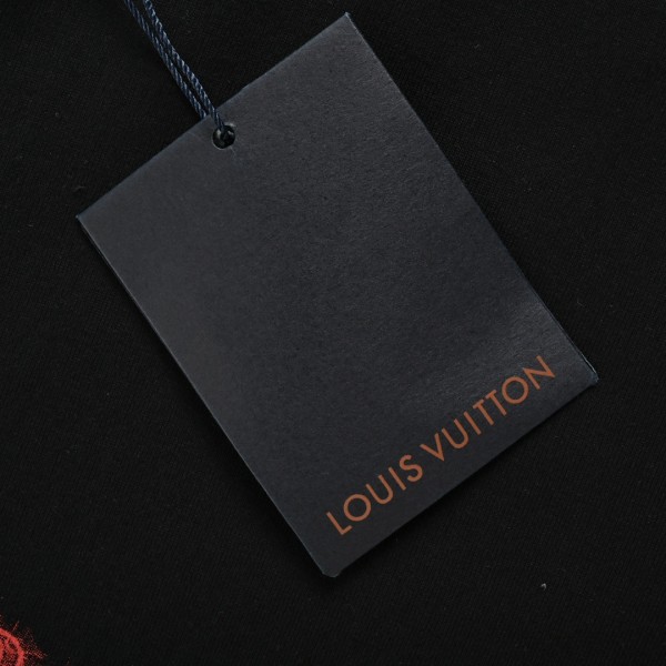  Clothes Louis Vuitton 20250811-1