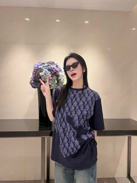  Clothes Louis Vuitton 20250811-3