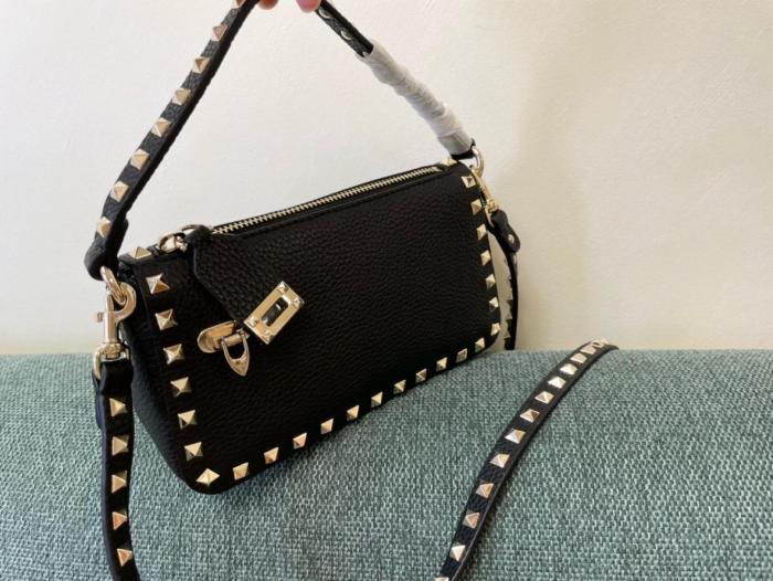 Valentino Rockstud Handbags W2B0J47VSF0NO size 19*7*13 cm