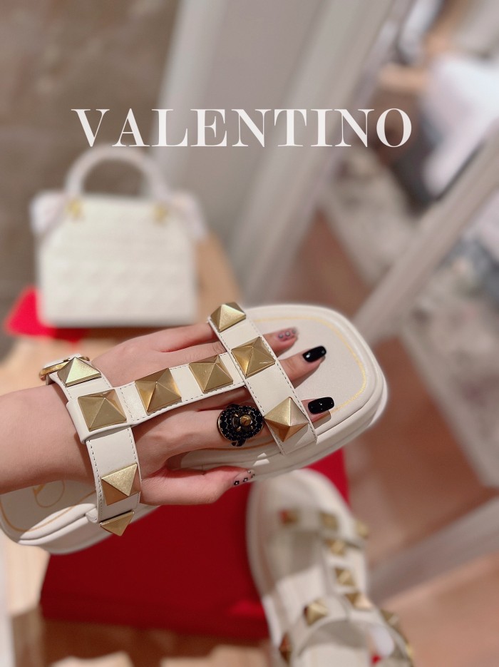 Valentino Rockstud Quiet Slide Slippers Women's White
