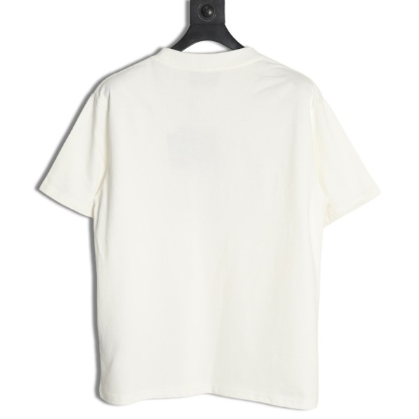  Clothes Prada 20250820-2