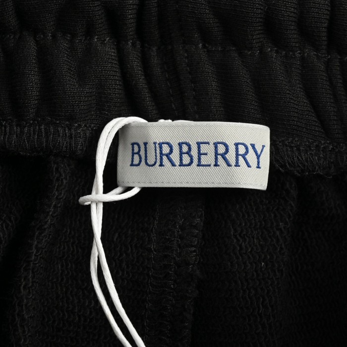  Clothes Burberry 20250820-1