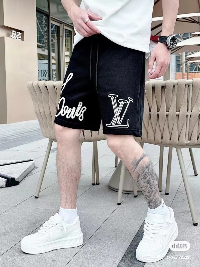  Clothes Louis Vuitton 20250820-5