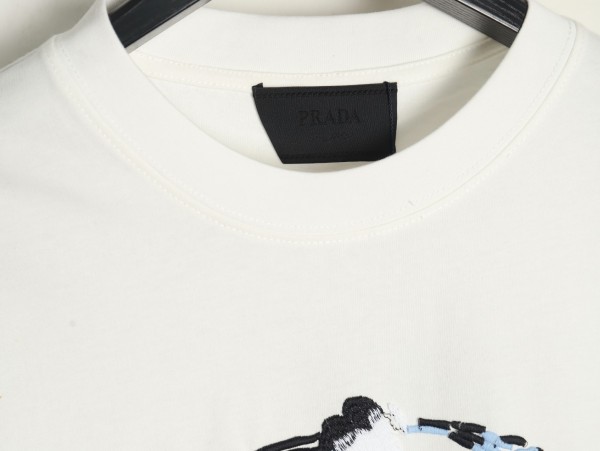  Clothes Prada 20250820-2