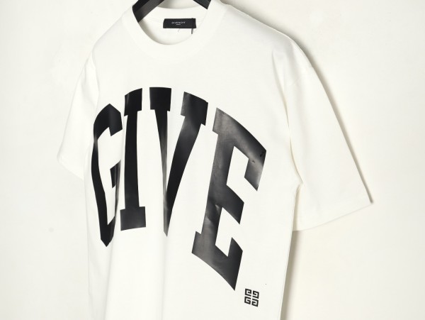  Clothes Givenchy 20250820-2