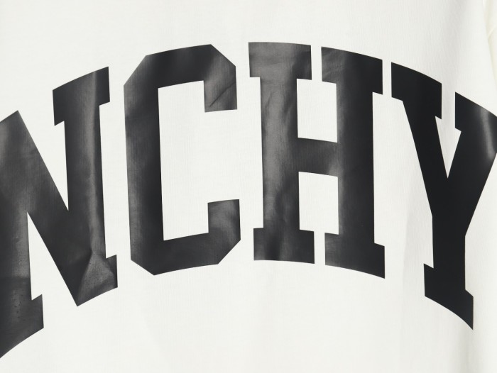  Clothes Givenchy 20250820-2