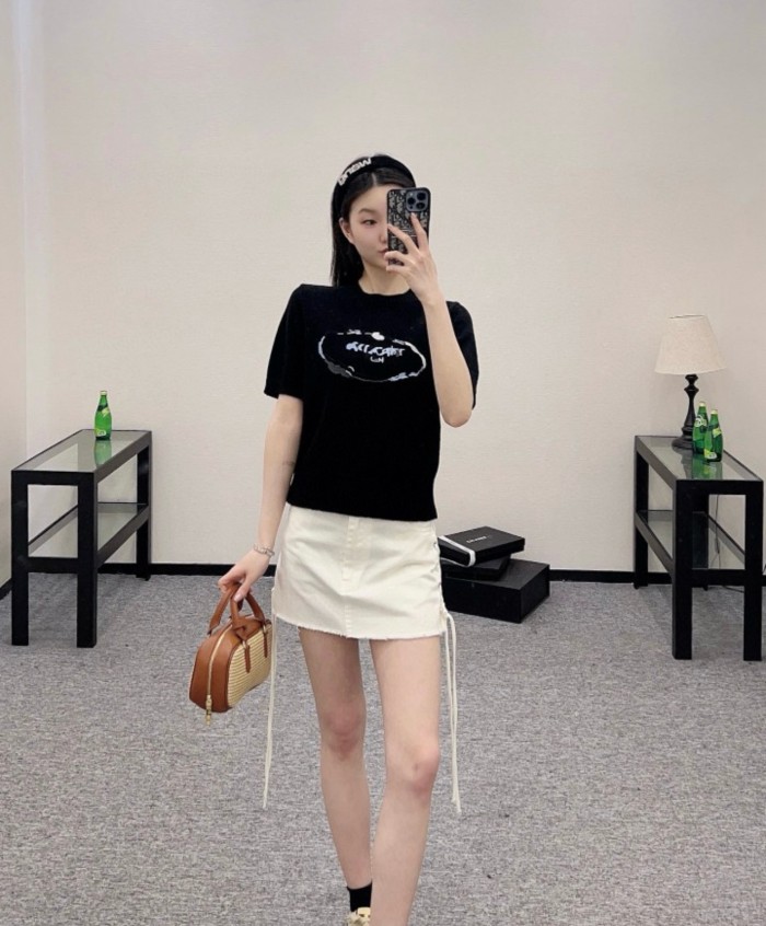  Clothes Prada 20250820-1