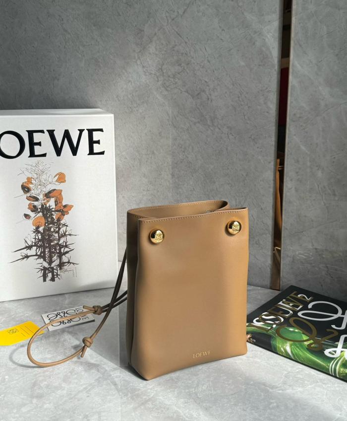 LOEWE Smooth Calfskin Crossbody Bag, Shoulder Bag Women's Oak CANBSPPX01-3980 size 17*7*21.5 cm