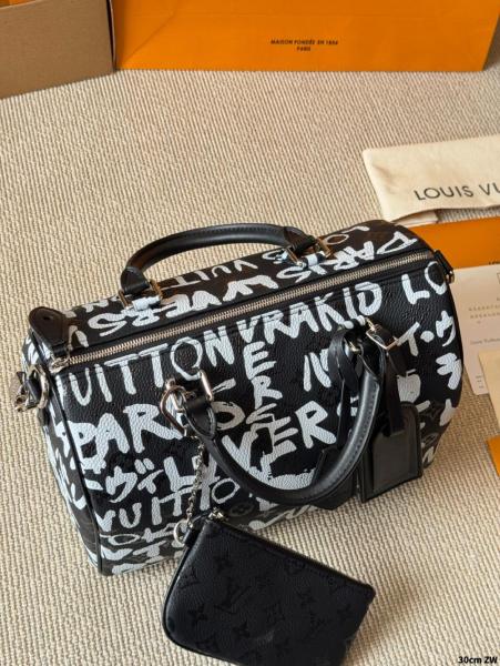 LOUIS VUITTON NIGO Collaboration Speedy Cow Leather Shoulder Bag, Crossbody Bag, Handbag Men's Black & White M26175 size 32*18*22.5 cm