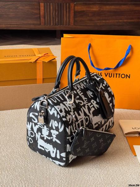 LOUIS VUITTON NIGO Collaboration Speedy Cow Leather Shoulder Bag, Crossbody Bag, Handbag Men's Black & White M26175 size 32*18*22.5 cm