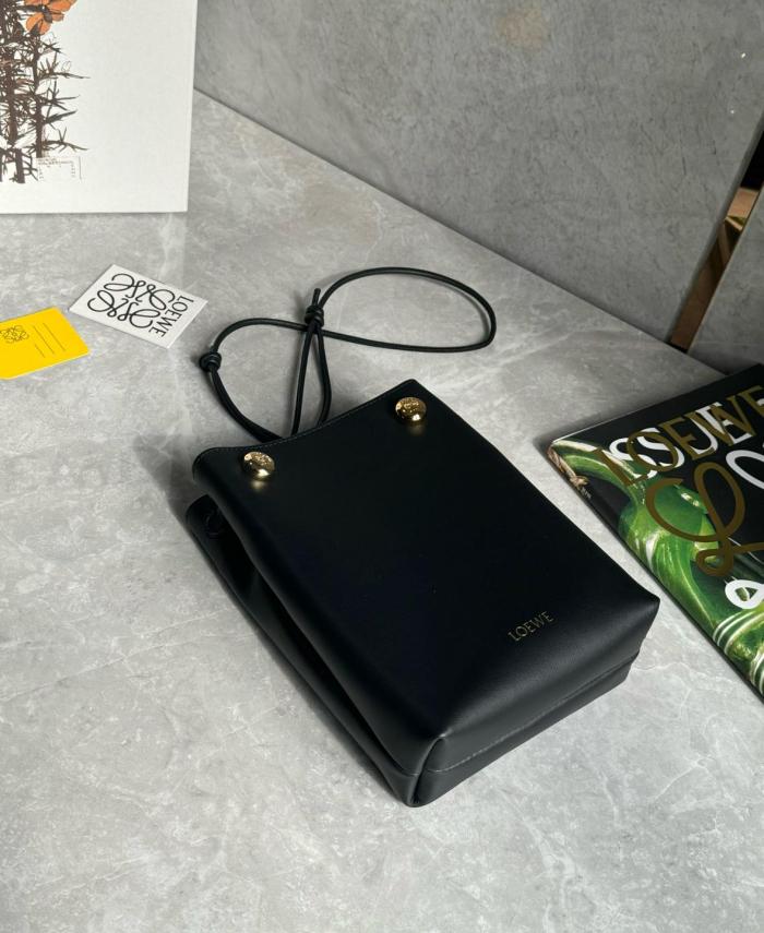 LOEWE Smooth Calfskin Crossbody Bag, Shoulder Bag Women's Black CANBSPPX01-1100 size size 17*7*21.5 cm