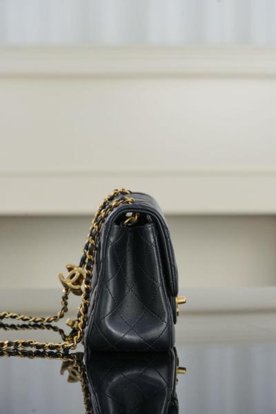 CHANEL Lambskin Shoulder Bag, Crossbody Bag Mini Women's Black AS5758-B21572-94305 size 18*7*13 cm