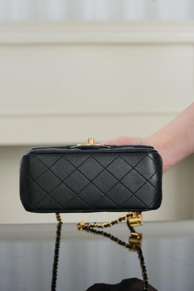 CHANEL Lambskin Shoulder Bag, Crossbody Bag Mini Women's Black AS5758-B21572-94305 size 18*7*13 cm