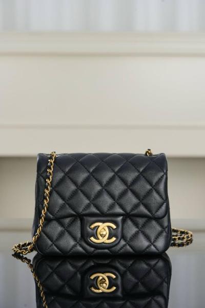 CHANEL Lambskin Shoulder Bag, Crossbody Bag Mini Women's Black AS5758-B21572-94305 size 18*7*13 cm