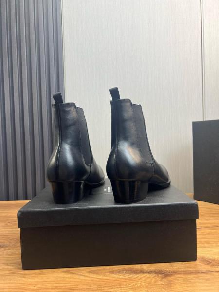 SAINT LAURENT Wyatt Chelsea Boots IN SMOOTH LEATHER