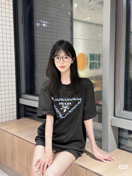 Clothes Prada 20250901-1