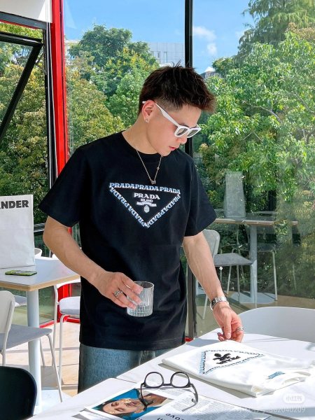 Clothes Prada 20250901-1