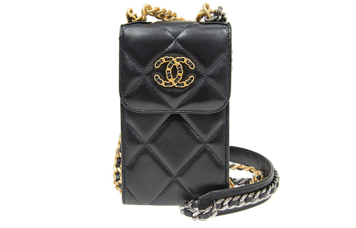 CHANEL Leather Chain Bag Cell Phone Pouch Women's Black AP1773-B04852-94305 size 10*4.5*17cm