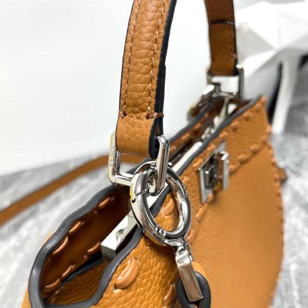  FENDI Peekaboo ISeeU Grain Calfskin One Shoulder Handbag Women's Brown 8BN335-ARBB-F1NPG size 20*11*15.5cm