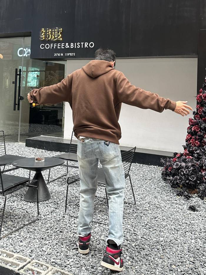 Clothes Prada 20250908-1