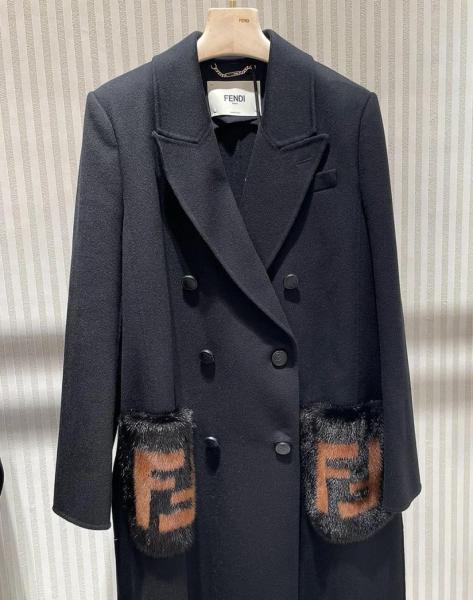 FENDI Double Breasted Pocket-Detailed Trench Coat