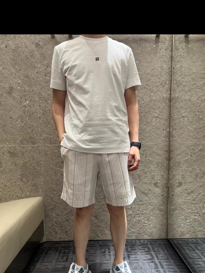  Clothes Givenchy 20250909-2