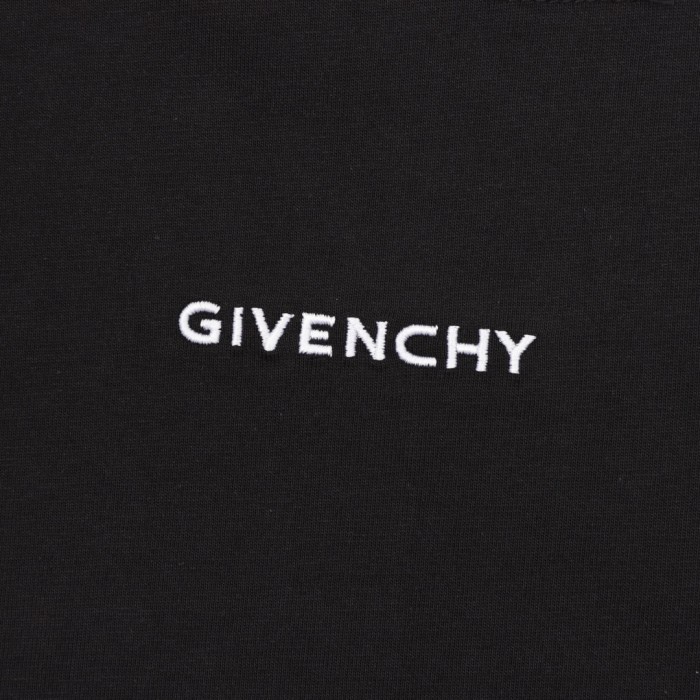  Clothes Givenchy 20250909-1