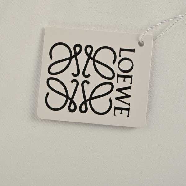  Clothes Loewe 20250911-1