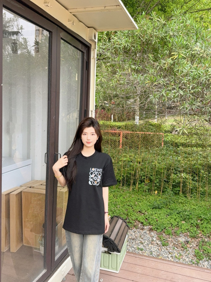  Clothes Loewe 20250911-2