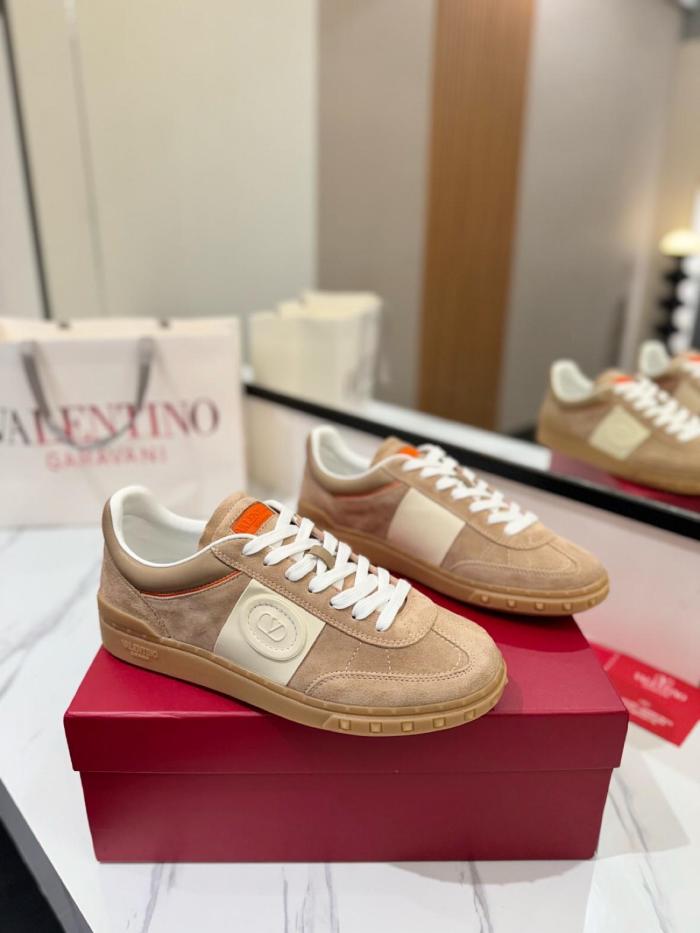 Valentino Upvillage Low top Skateboard Shoes Men's Khaki Brown