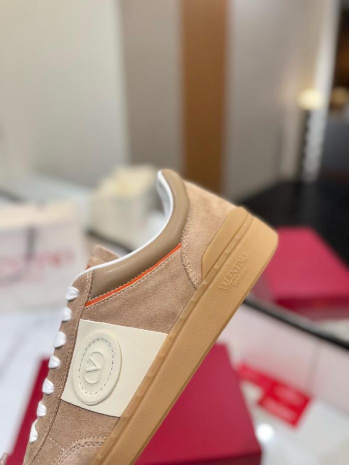 Valentino Upvillage Low top Skateboard Shoes Men's Khaki Brown