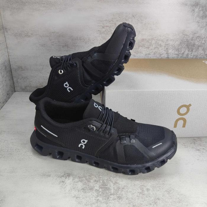 On Running Cloud 5 All Black