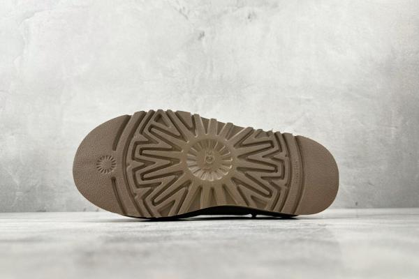 UGG Classic Mini Dipper Boot Chestnut (Women's)